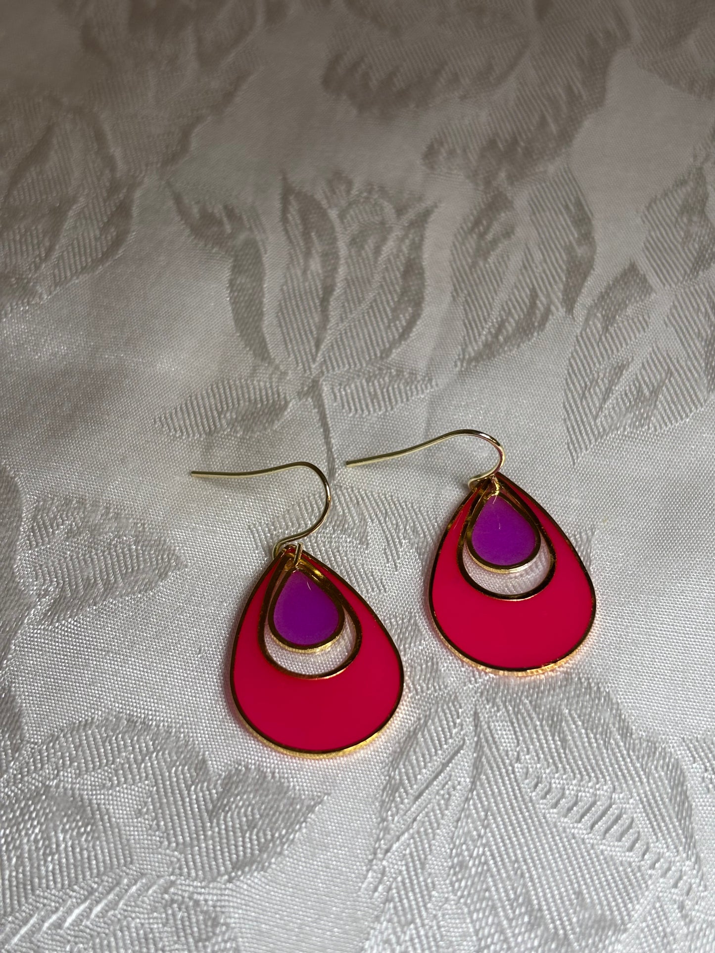 Featured on Facebook – Glow in the Dark Pink Teardrop Earrings | Neon Statement Earrings | Gold Tone Dangle Earrings