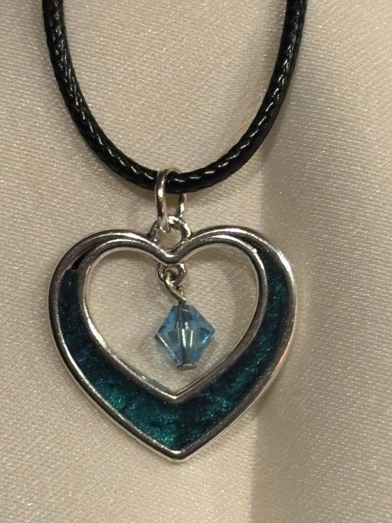 Resin Heart Choker – Pendant Statement Necklace, Handmade Romantic Jewelry