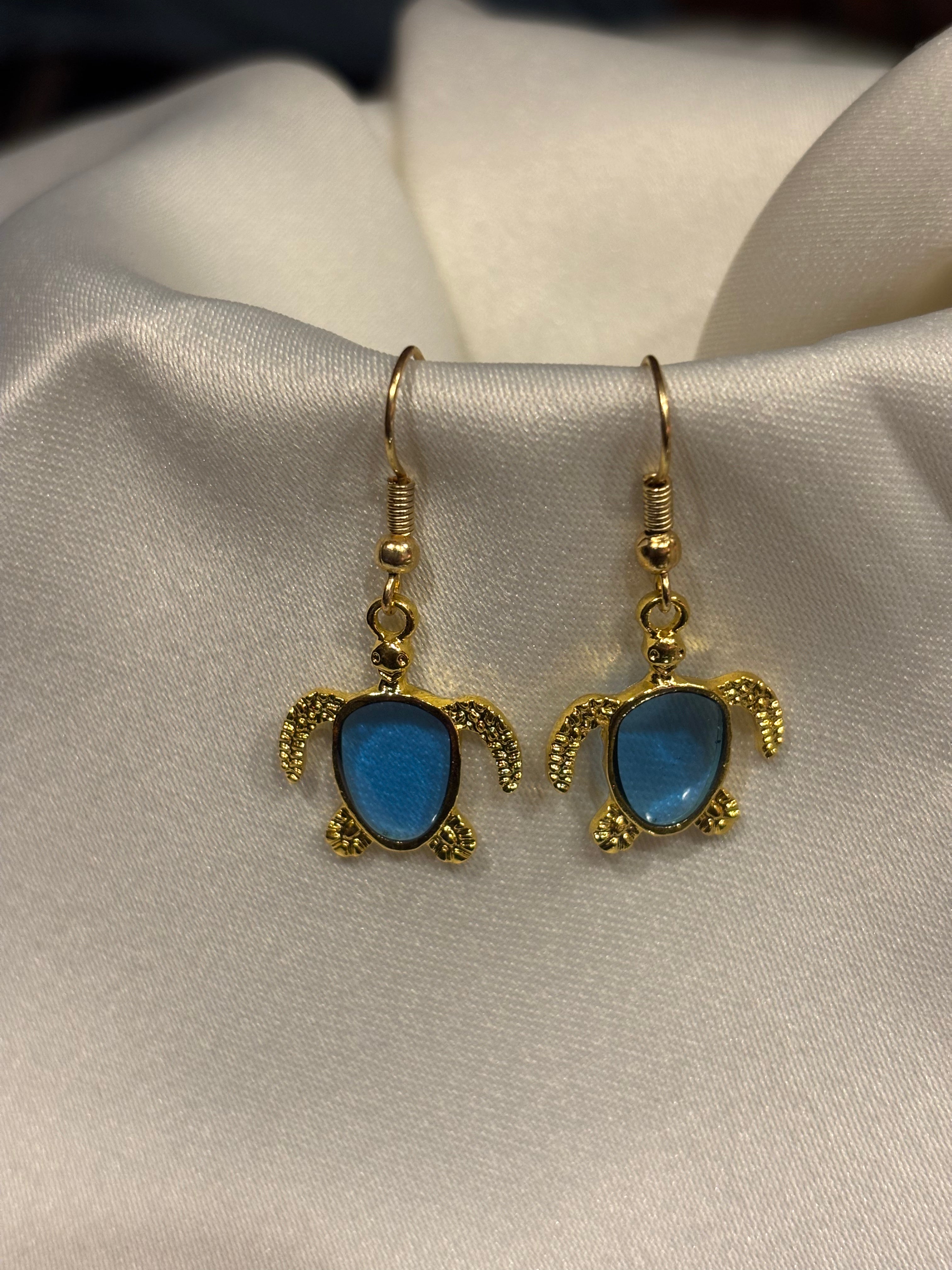 Sea Turtle Dangle Earrings – Resin-Filled Gold Ocean Jewelry (Multiple Colors)