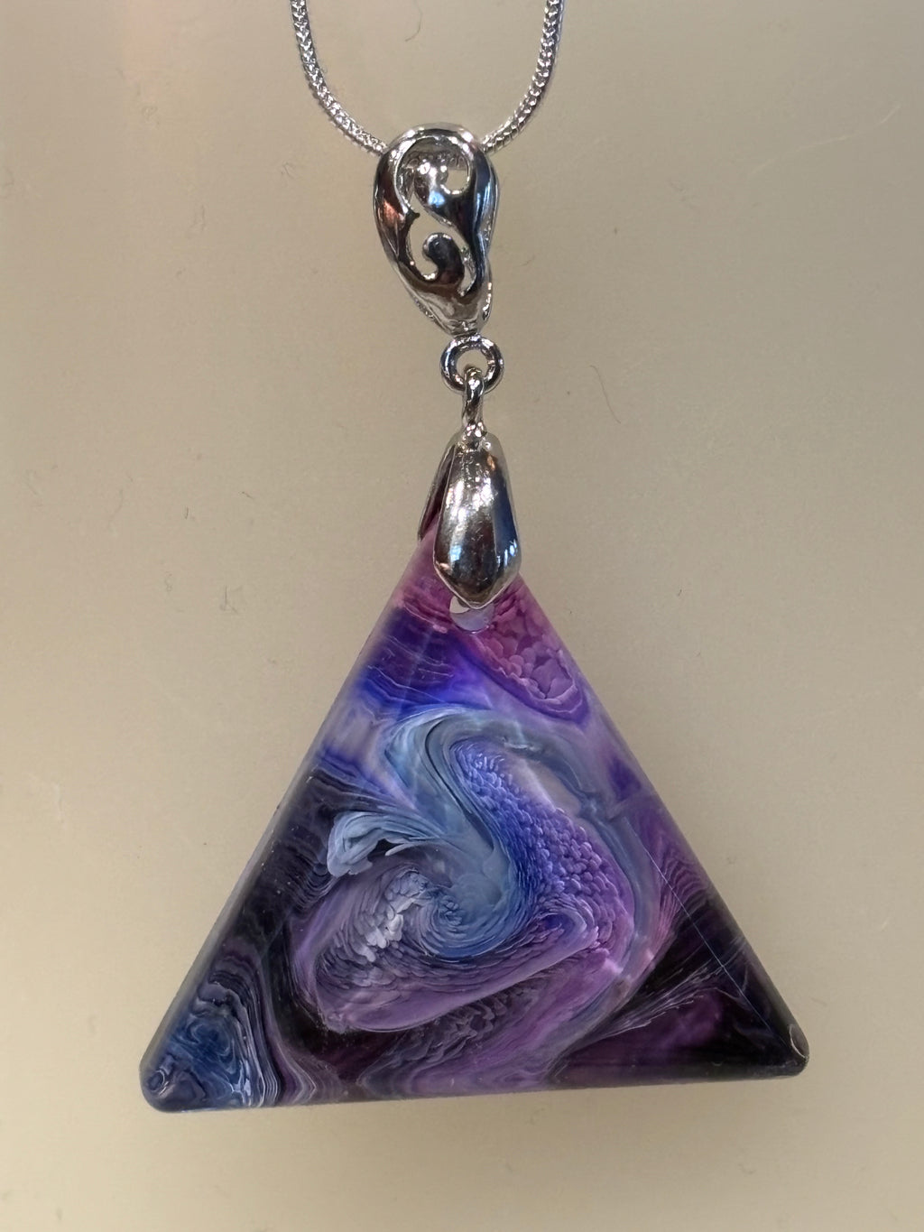Triangular Petri-Effect Resin Pendant – Abstract Swirl Galaxy Art Necklace