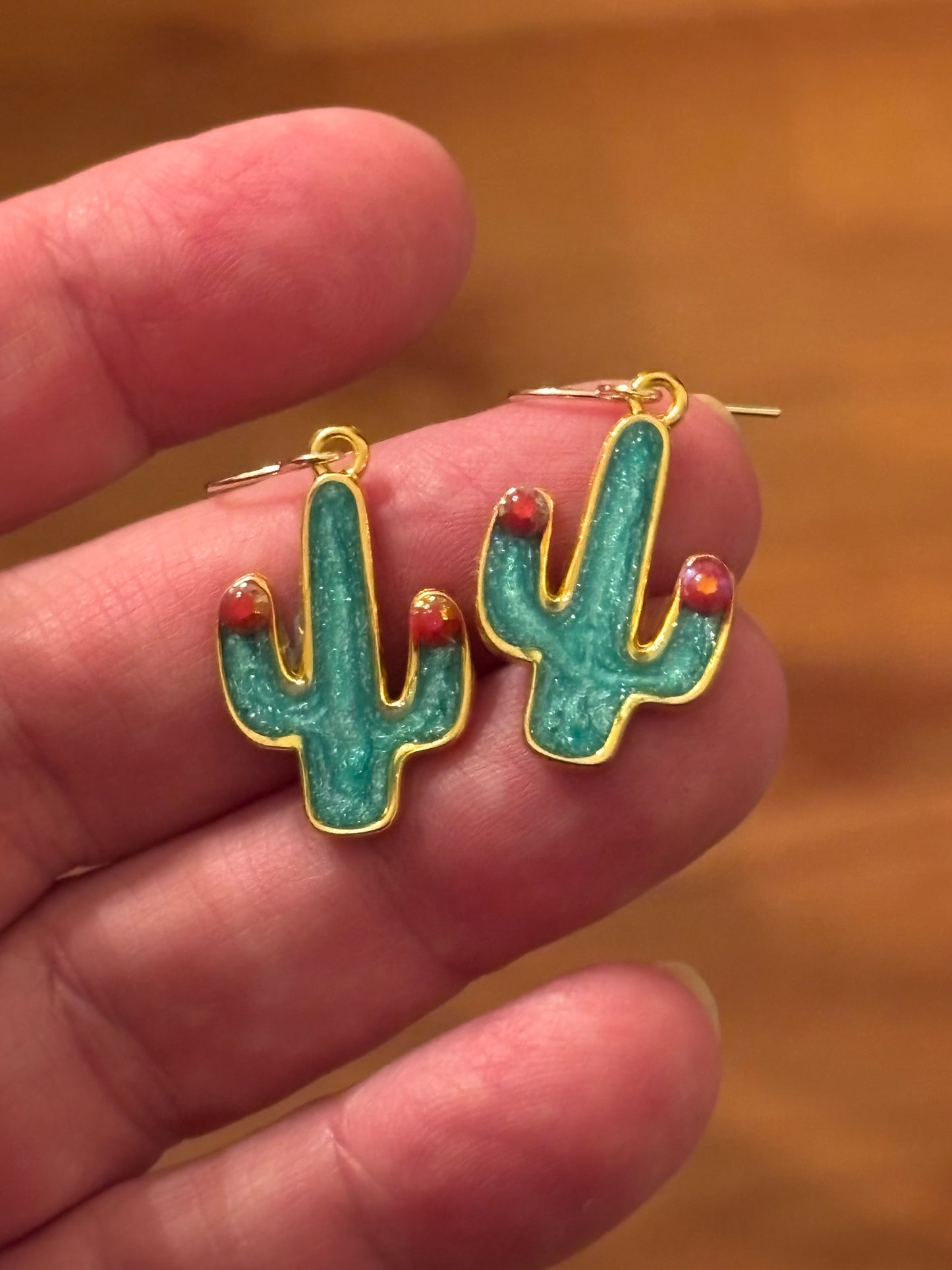 Turquoise/Green Cactus Resin Earrings – Gold Southwest Dangle Earrings