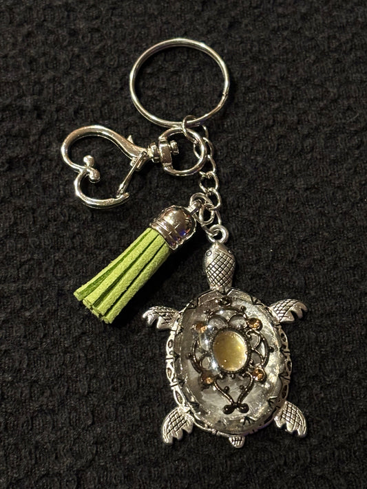 Sea Turtle Keychain with Tassel, Turtle Bag Charm, Ocean Animal Keyring, Beach Lover Gift, Handmade Accessory