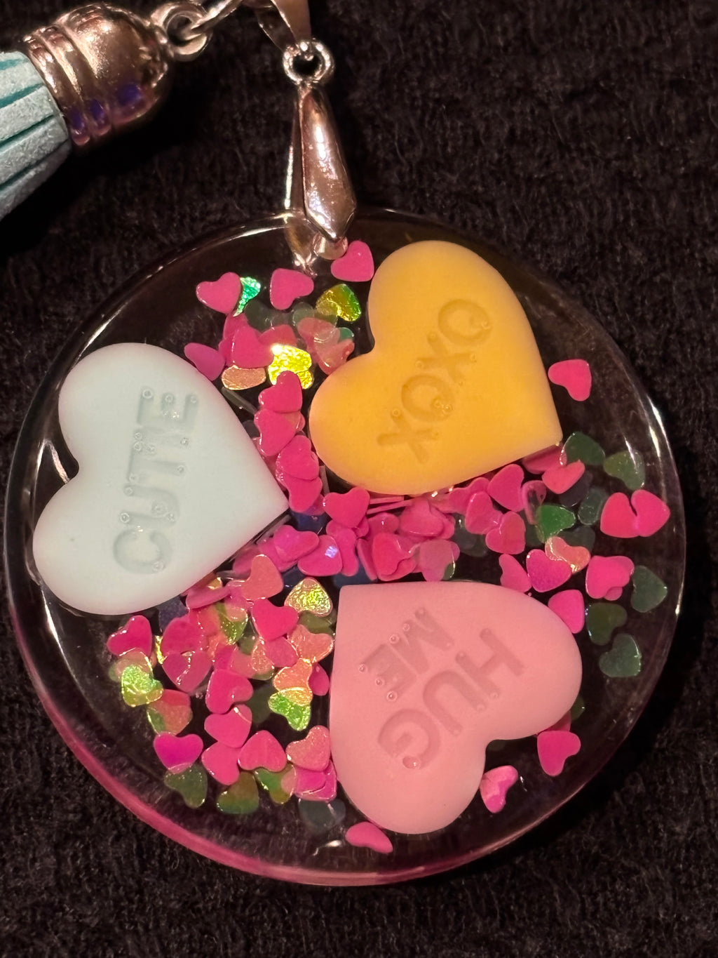 Resin Valentine Conversation Heart Key Ring/Bag Charm Large Circle