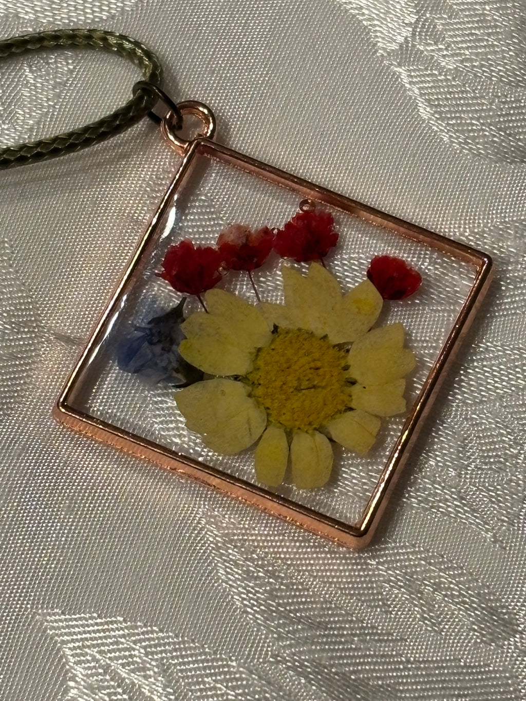 Pressed Flower Resin Pendant Necklace, 18 Inch Sage Green Waxed Cotton Cord Necklace, Botanical Floral Jewelry with Extender