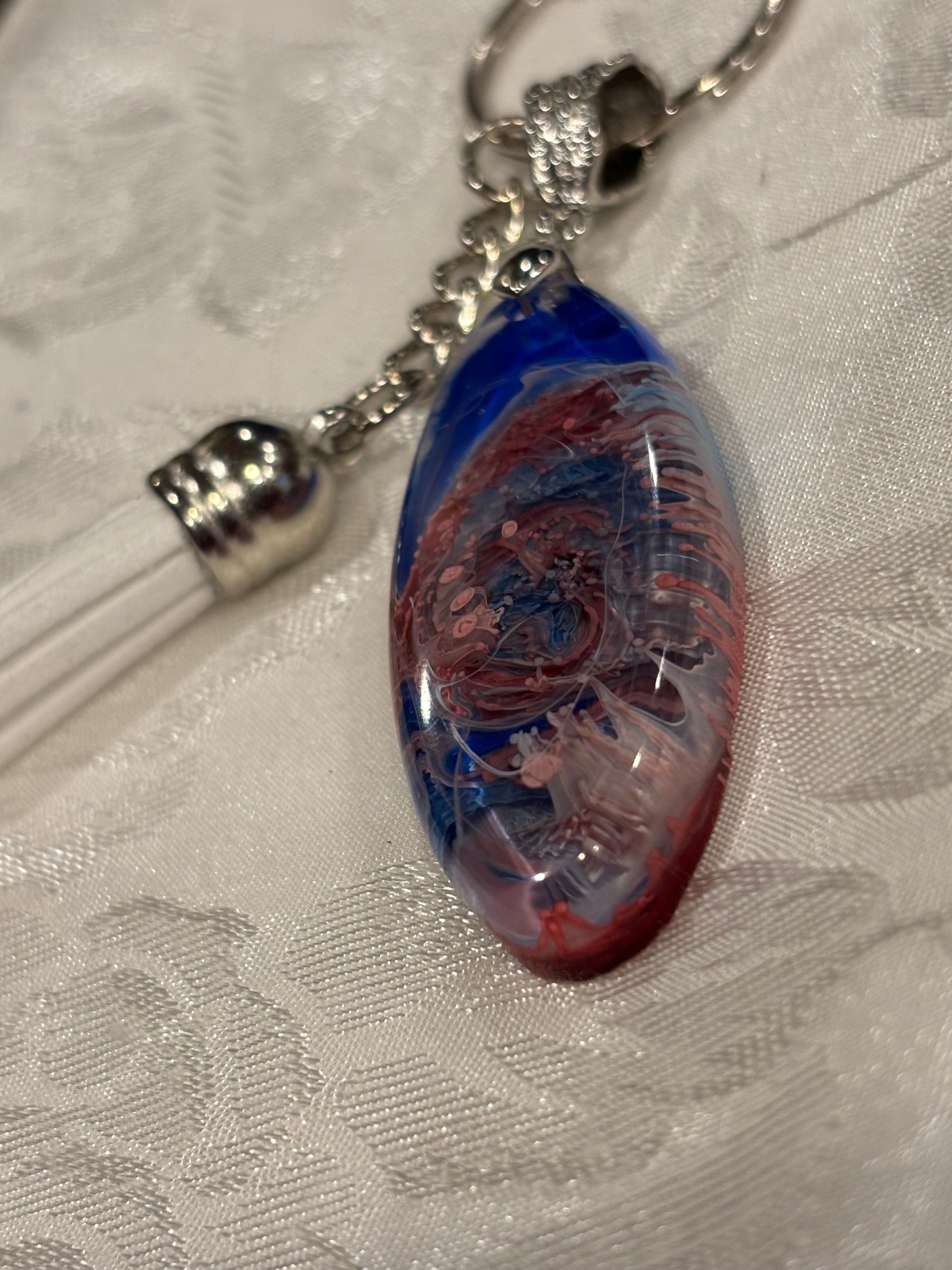 Oblong Oval Petri Swirl Resin Keychain – Blue & Red Abstract Resin Art Keyring with Tassel – Handmade Unique Gift