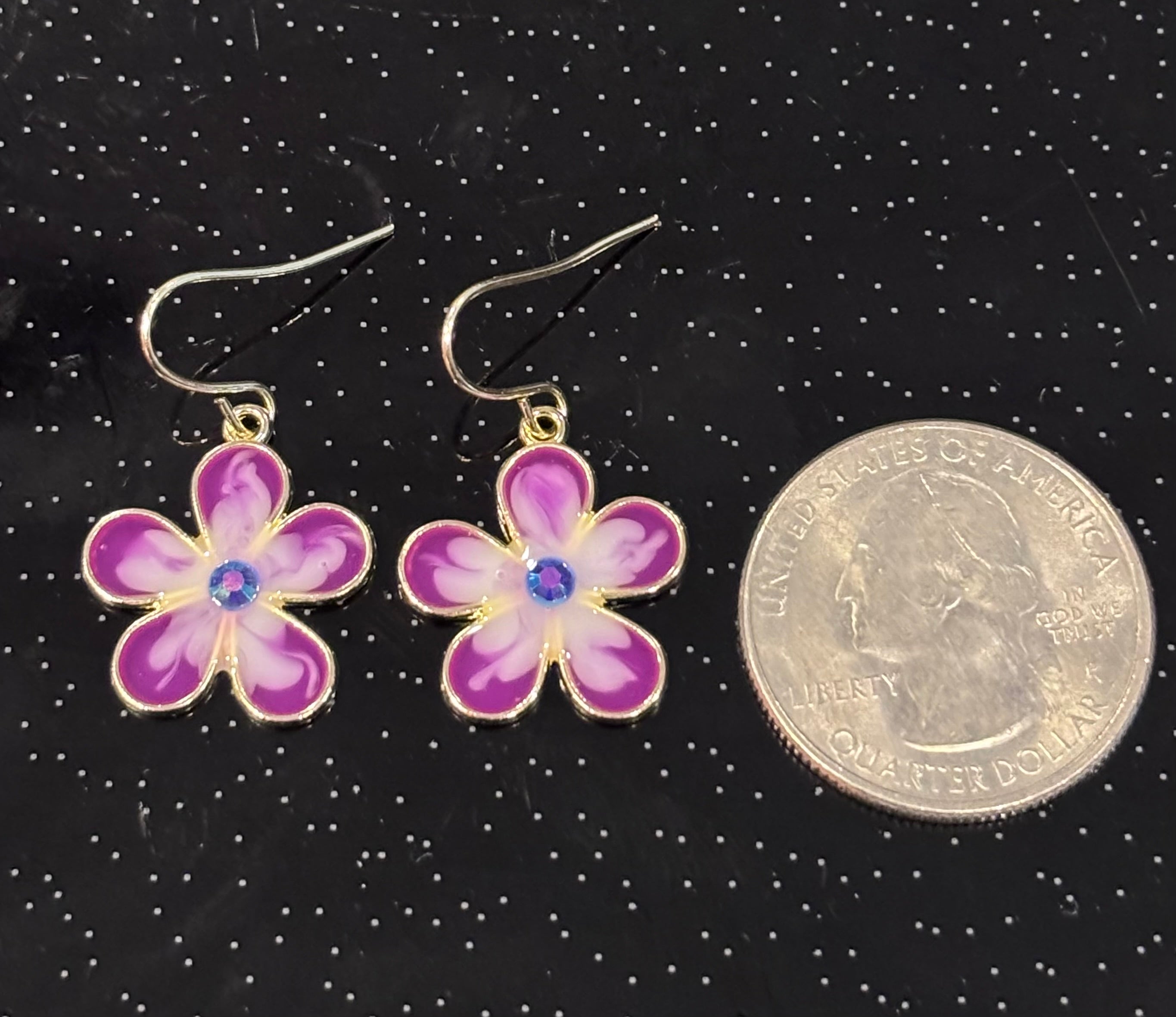 Purple Daisy Flower Dangle Earrings, Cute Floral Earrings, Spring Flower Jewelry, Pink Purple Daisy Earrings, Gift for Her