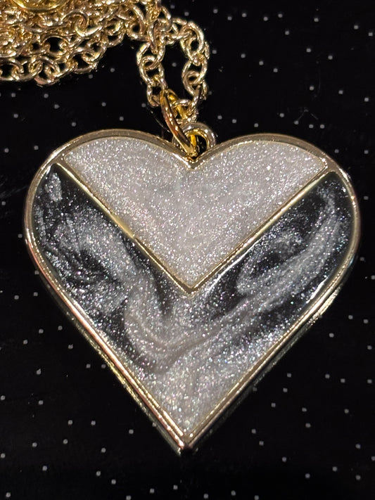 Black and White Heart Pendant Necklace, Neutral Resin Heart Jewelry, Minimalist Statement Necklace, Gold Chain Heart Pendant, Gift for Her