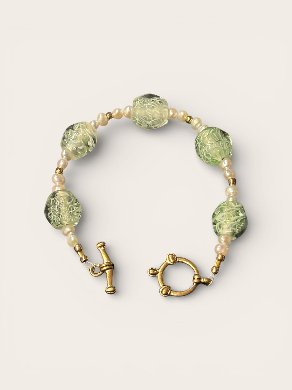 Green Art Glass & Freshwater Pearl Bracelet, Handmade Glass Bead Bracelet with Gold Toggle, Elegant Boho Jewelry
