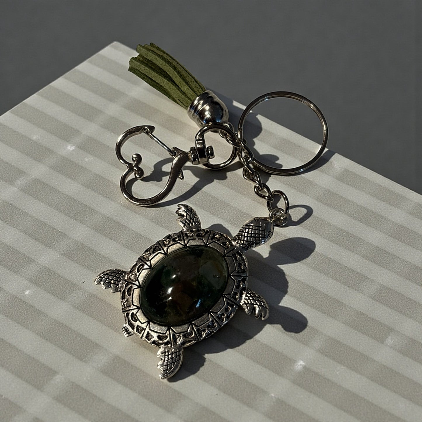 Turtle Resin Keychain with Jasper Chips, Gemstone Turtle Keyring, Handmade Gift for Turtle Lovers