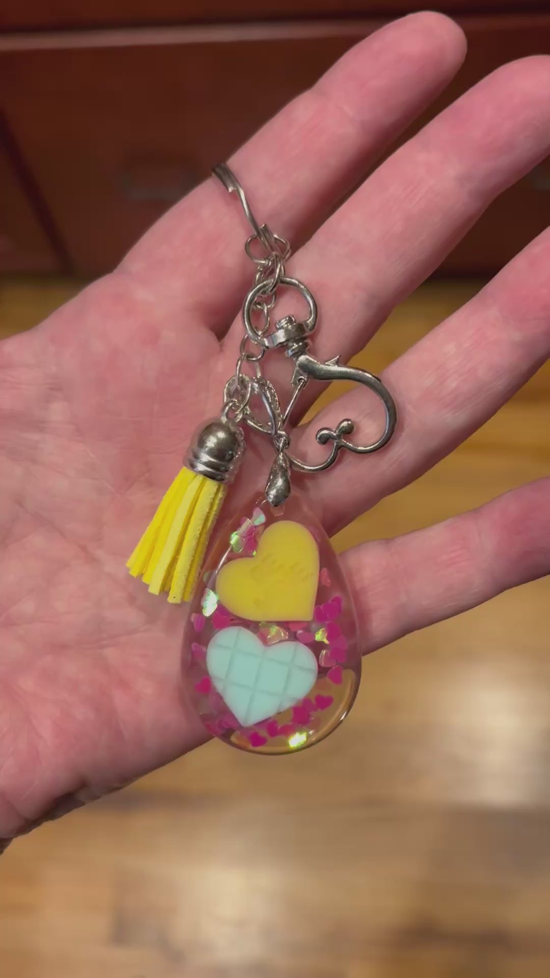 Resin Valentine Conversation Heart Key Ring/Bag Charm Medium Teardrop (2)